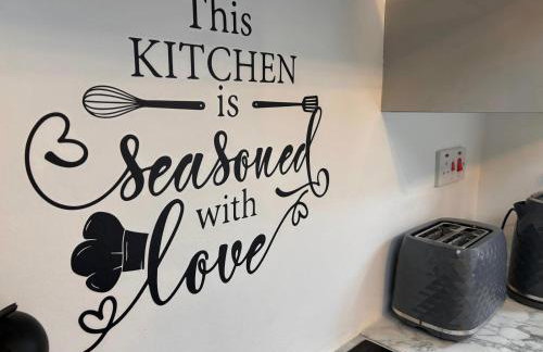 Vibrant Bungalow 2 Bedroom Flat with secure private parking - Foto 13