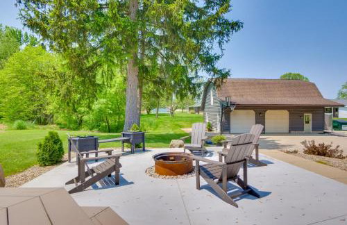 Spacious Massillon Log Cabin with Fire Pit! - Foto 38