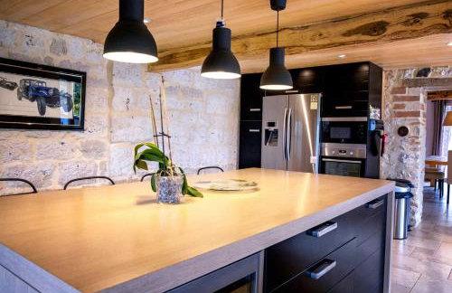 Casa Guillarmou - Évasion Enchantée avec Piscine Chauffée, Spa & Clim - Vue Exceptionnelle - Foto 46