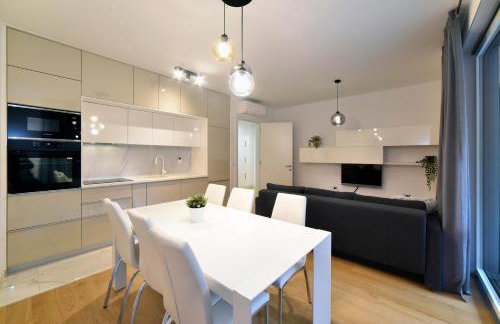 Ophelia - Spacious 2-Bedroom Apartment with Parking & Balcony - Foto 3