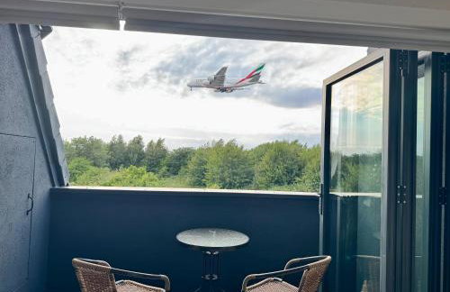 Luxurious New Home Near Airport - Foto 49