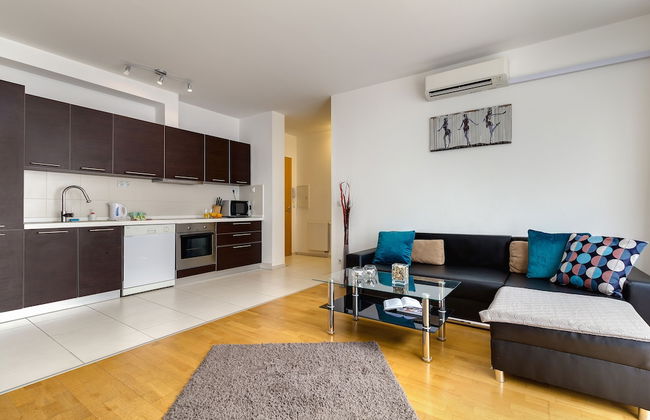 Quality Point Apartments 0-24 reception - Foto 16