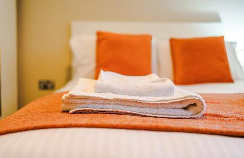 Sleek 2BR Altrincham Home Parking Near Station - Foto 34