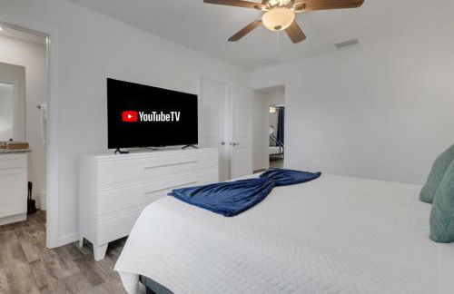 Luxury Retreat with Heated Saltwater Pool and Big Patio Perfect for 2 families - Foto 9