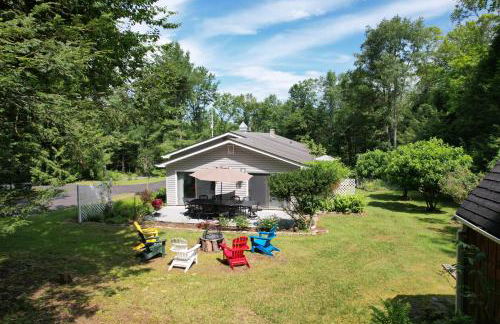 Catskills Getaway 3BR Retreat with Media Room, Near Casino, Bethel Woods and More - Foto 16
