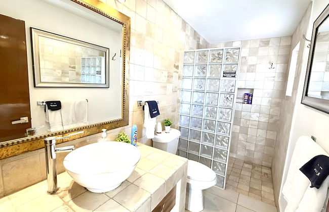 Large Ajijic 2 Bedroom Retreat With Modern Amenities & Centrally Located - Foto 13