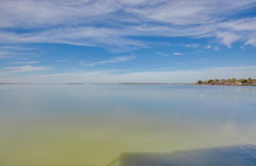 Gun Barrel Lakefront with Dock and Fire Pit - Foto 1