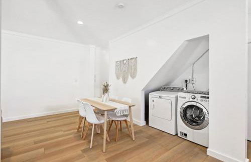 Peaceful 2BR 1BA Holiday Guest House with Hot Tub - Foto 10