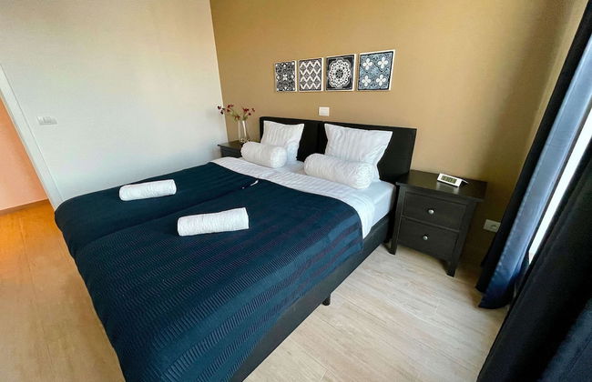 Modern 2BR 1.5 BA Near Diamond District by Oneluxstay - Foto 24