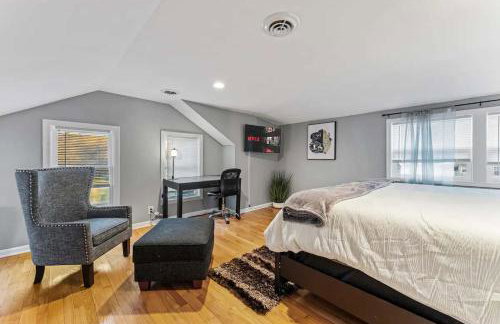 Newly remodeled Near Lake 4BR Hot Tub Navy Family home - Foto 35