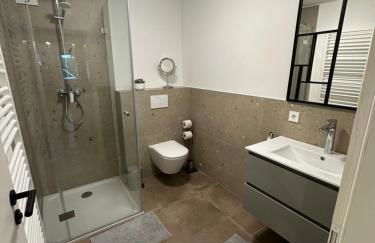 Living 77 - Photo 35