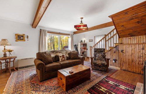 Secluded Cottage with hot tub, fire pit, and views - Foto 11