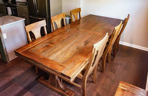 New 4 Bedroom House for Downtown Travelers - Foto 15