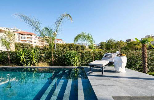 New LUXURY apartment with sea view and PRIVATE heated pool, 50m from the beach - Foto 6