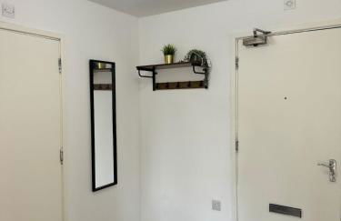 Stylish & Modern 1 Bed Aprt nr Sandwell & close to M5 & M6 links - Foto 7