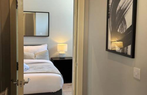 2BDR Flat By Charles Richardson ltd Short Term Lets Couldson Perfect For Insurance Stays - Foto 15