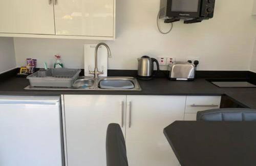 Independent garden studio - sleeps max 3. - Foto 16