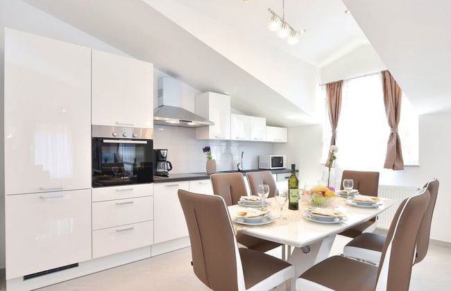 Serene Villa With Pool, Bbq, and Authentic Tavern Surrounded by Nature - Foto 7