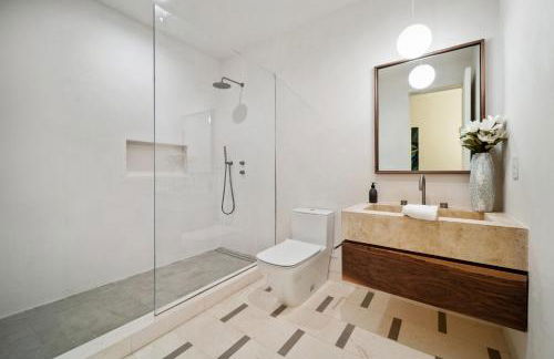 Unique Home with Stunning Views in the Heart of Los Angeles, CA, Silverlake! - Foto 15