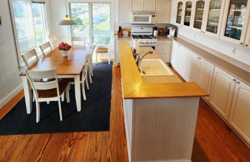 Spacious Oceanfront 3BR Condo with Private Beach in Ideal Hyannis Location - Photo 11