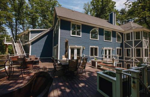 The Athena Hideaway - hottub, firepit, lake & racetrack - Foto 11