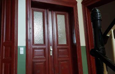 Schicke & zentrale Altbauwohnung - Photo 53