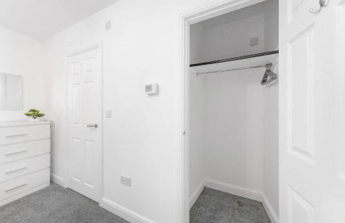 NEW! Stylish 5-Bed Apartment in Stockton-on-tees by Stay With Us, Perfect for Contractors & Large Groups, FREE Parking! - Foto 61