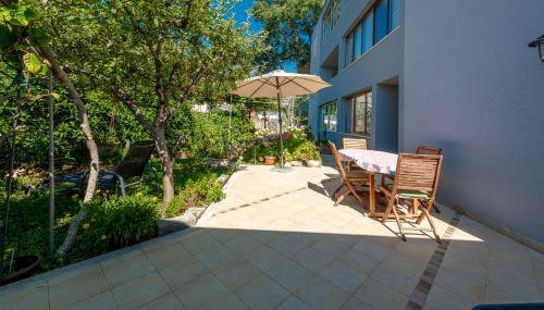 Uvala Apartment - Foto 5, Garden, Garden view
