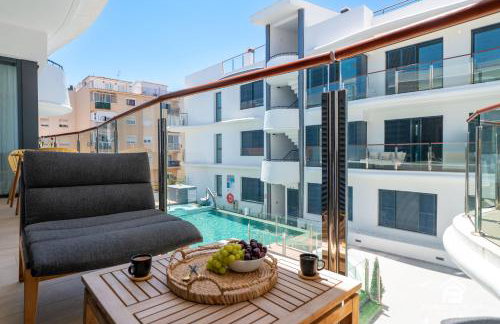 NEW stylish beachside 2BR with pool and garage - Photo 19