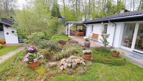 Ruhiges Ferienhaus in sonniger Lage - Foto 4, Garden
