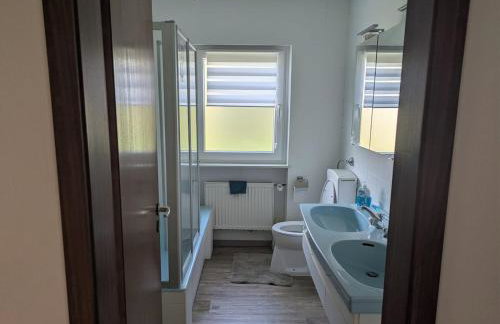 Spacious and Luminous Apartment in a Bungalow - Foto 14