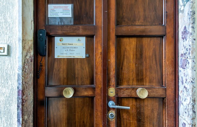 Alessandro a San Pietro Best Bed - Photo 42