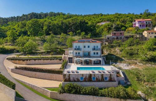 Villa Esarjo with Heated Pool and Sea View - Foto 68