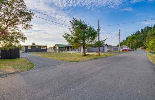 Beach Access, Deck Waterfront Whidbey Island Home - Foto 28
