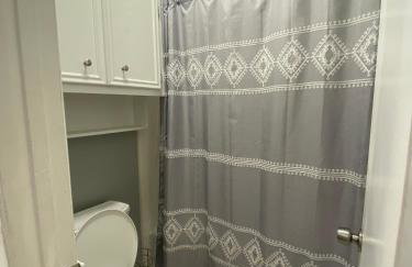 HoustonGem Private Pool & Hot Tub 20 Min to DT - Foto 61