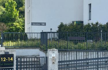 Navy Blue Apartment - Photo 32