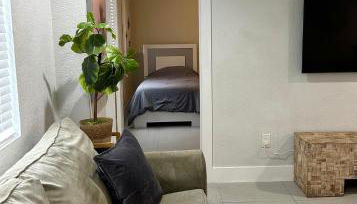 Close to everything! Perfect basecamp for WPB - Foto 5