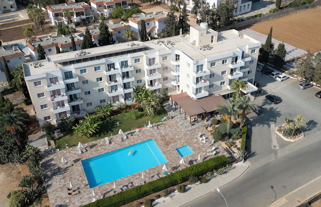 DebbieXenia Hotel Apartments - Foto 13