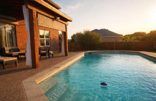 Peaceful Family Retreat Near AT&T Stadium, Texas Rangers, Six Flags, Epic Waters Indoor Waterpark, DFW Airport & More! - Foto 25