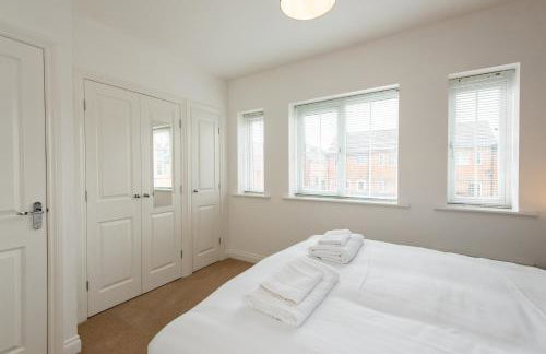 Park View - Stunning 2 bedroom house, both en-suite, 2 parking - Foto 8