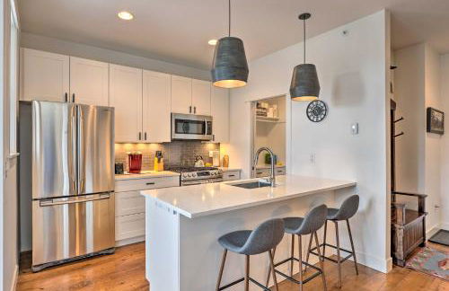 Grand Lake Condo with Balcony and Mountain Views - Foto 2