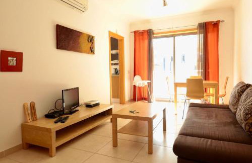 Olhos De Água 1BR with Pool, AC and Free Parking - Foto 6
