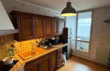 Charming 3-Bedroom Apartment in Saint-Pierre-des-Corps - Foto 18