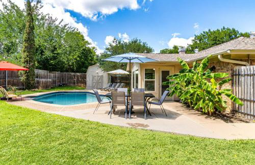 Private Pool, Entire House, In the Center of DFW - Foto 20
