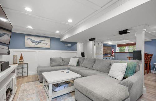 Cape Cod Retreat: A/C, WiFi Pet Friendly - Photo 17