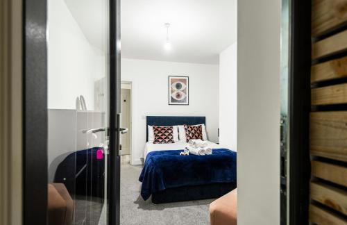 Cozy Vibes Refined 2BR Flat - Photo 7