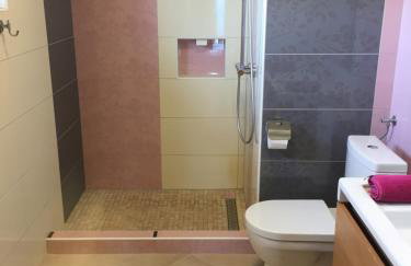 THE VIEW **** - Foto 11