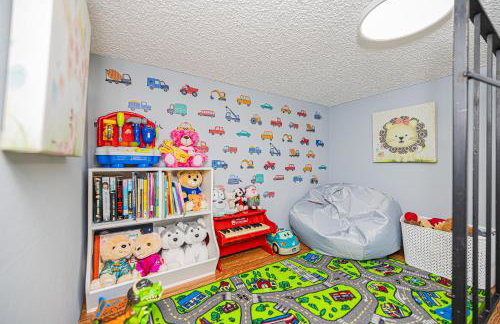 Family and Business Friendly Home near Great Mall & BART - 2640 - Foto 3