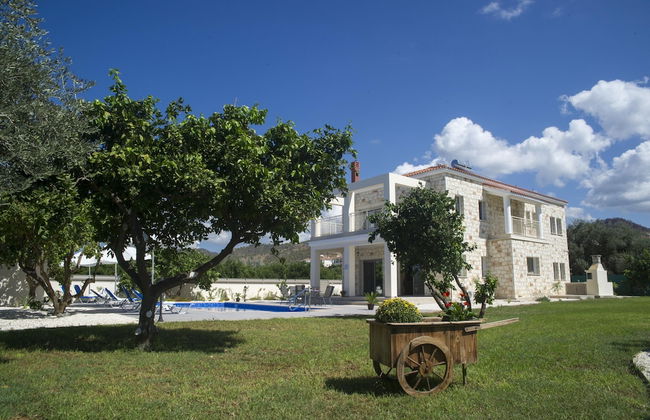 Stunning new Beach Front Villa,1st Line to the Beach, Large Pool, Wonderful Area - Foto 68