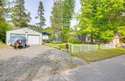 Family Fun on Ruby Creek Cusick Hideaway with Dock - Foto 32